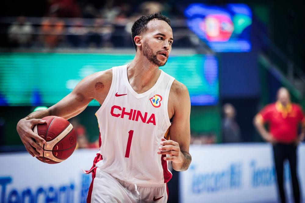 八百五十亿现金说拿就拿，这气魄果然是顶级大家族。